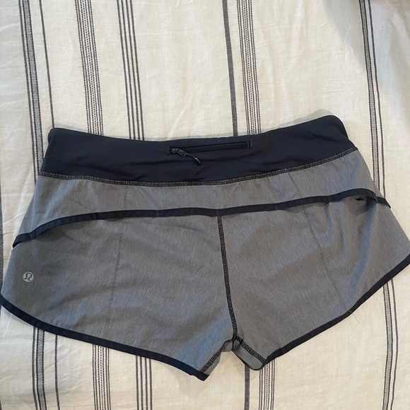 Lululemon tracker shorts - Picture 5 of 5